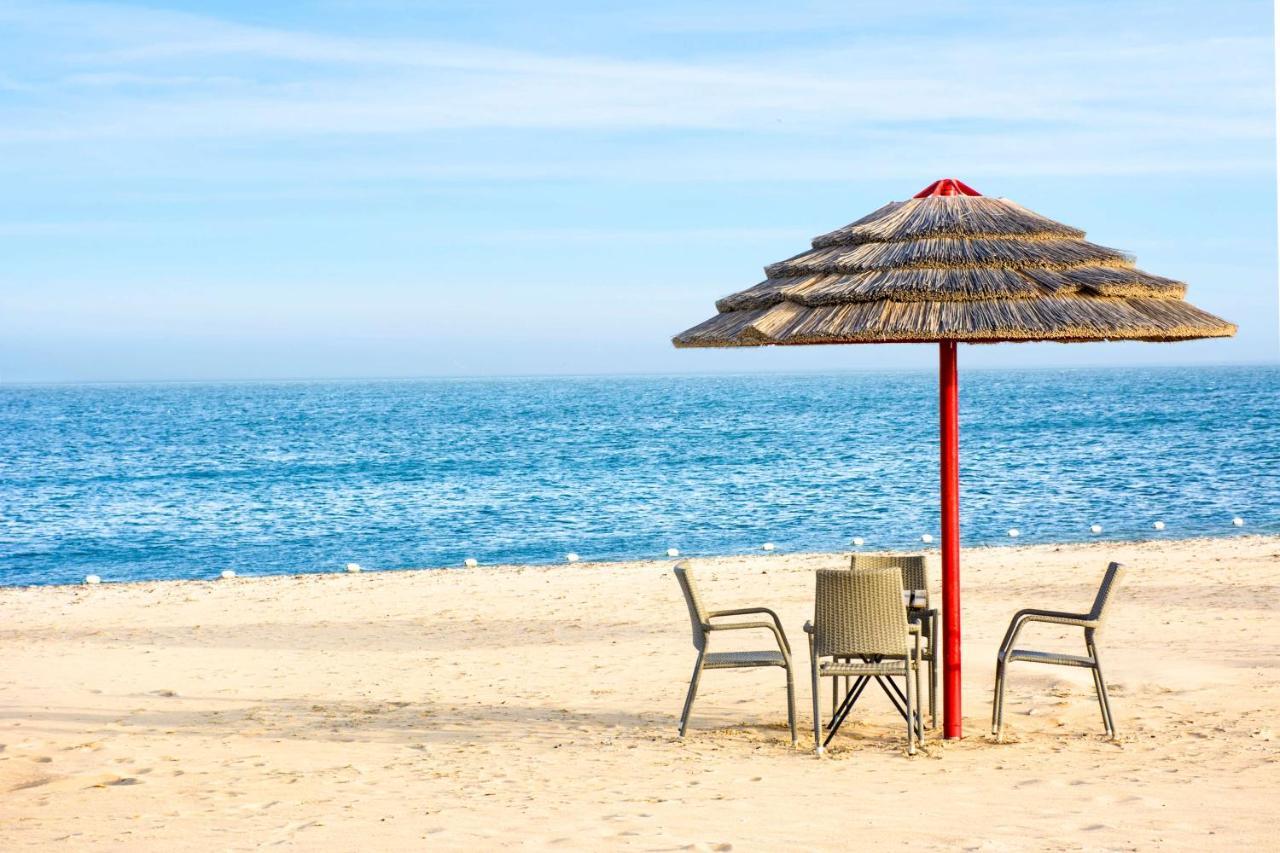 Radisson Blu Resort, Al Khobar Half Moon Bay Exteriör bild Beach in the city of Fortaleza